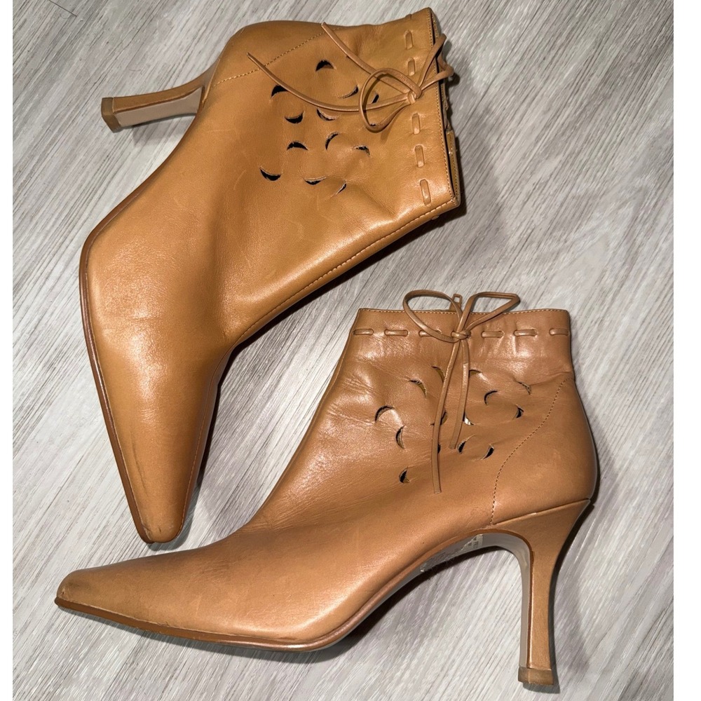 Madeline Pristine Camel Leather Cutout Pointed Toe Ankle Boots Size 7.5M